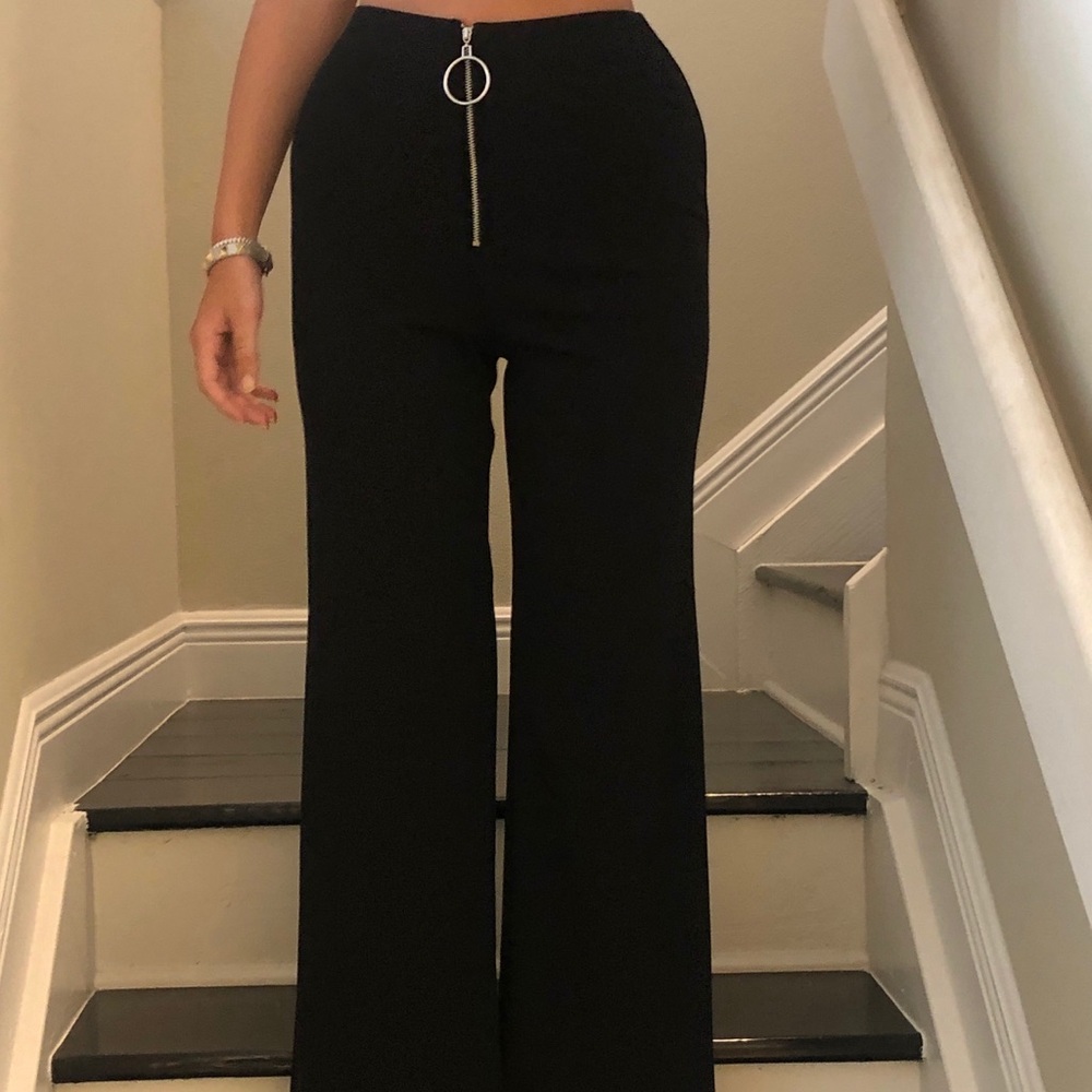 Flowy black zip up pants